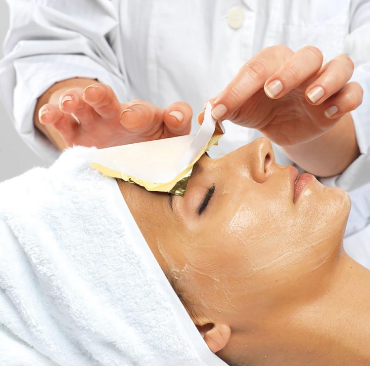 24K Gold Leaf Facial Prédiré Paris Canada